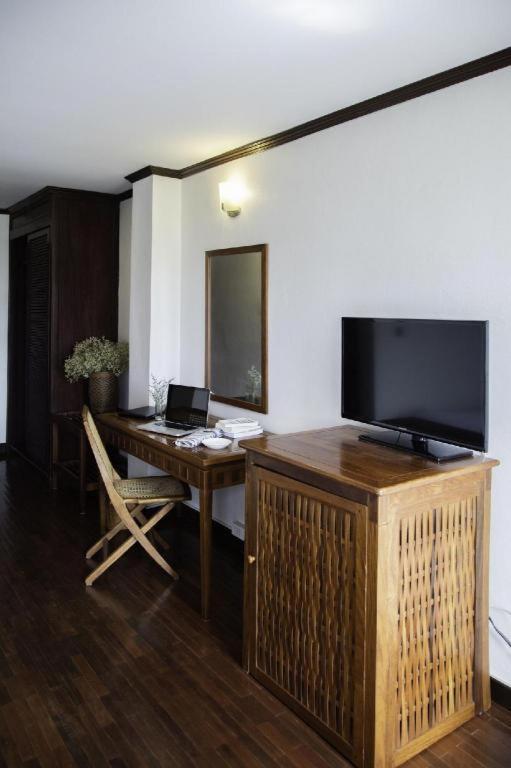 Lao Orchid Hotel Виентиане Екстериор снимка