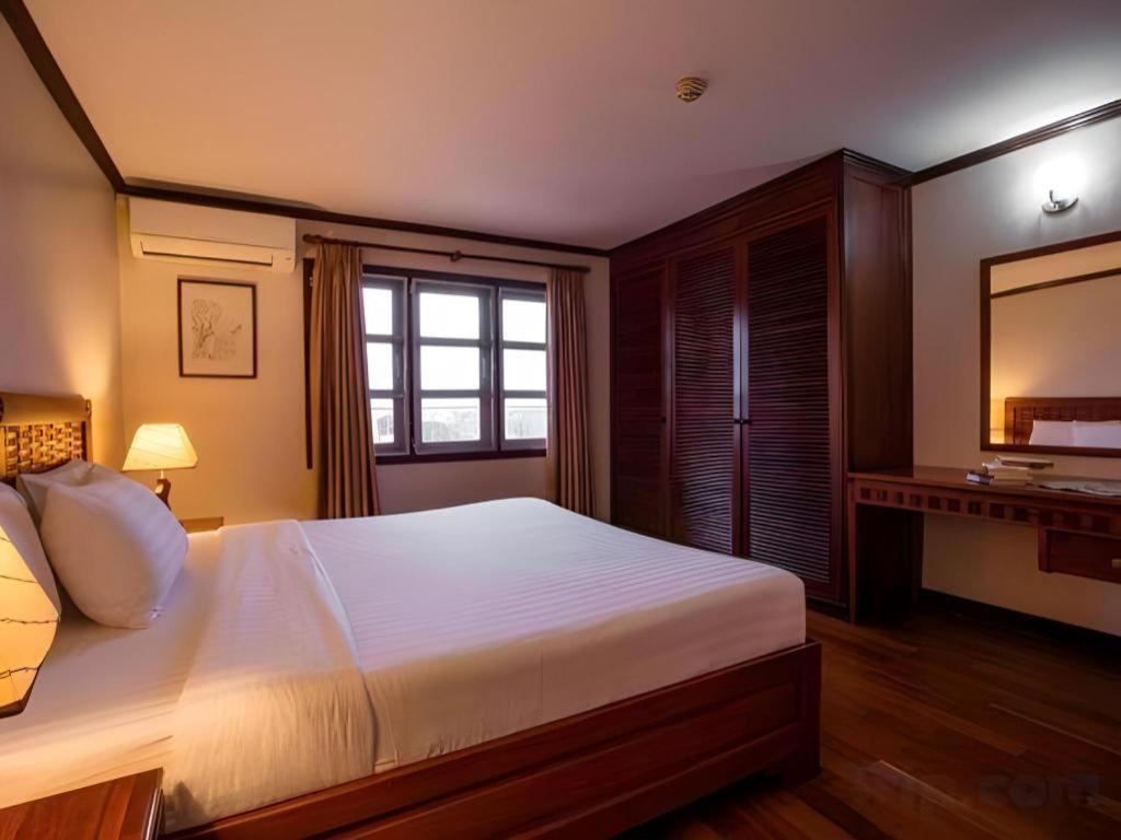 Lao Orchid Hotel Виентиане Екстериор снимка