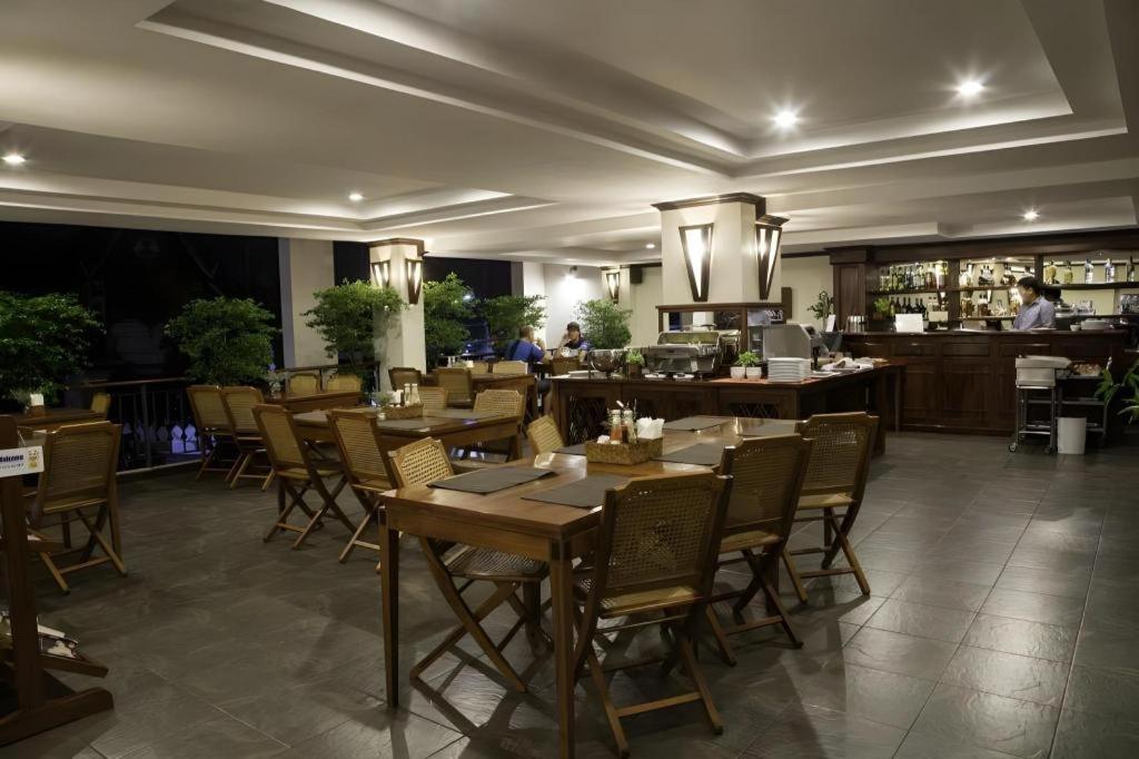 Lao Orchid Hotel Виентиане Екстериор снимка