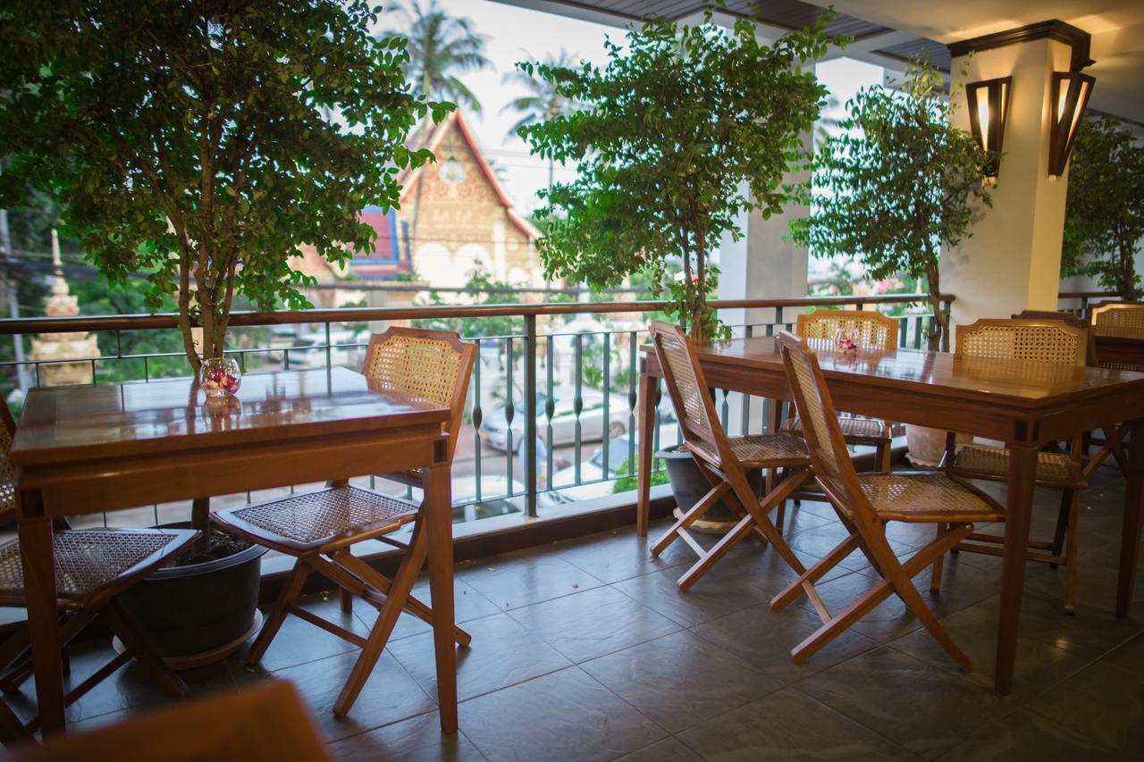 Lao Orchid Hotel Виентиане Екстериор снимка