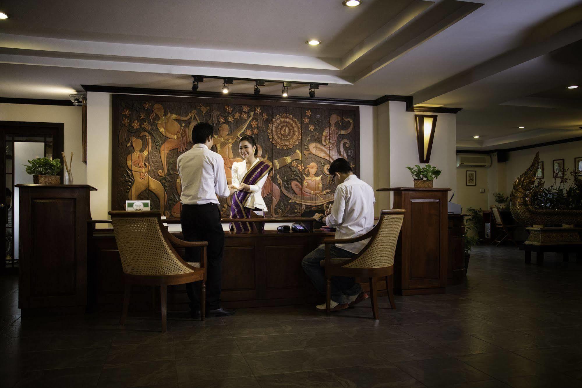 Lao Orchid Hotel Виентиане Екстериор снимка