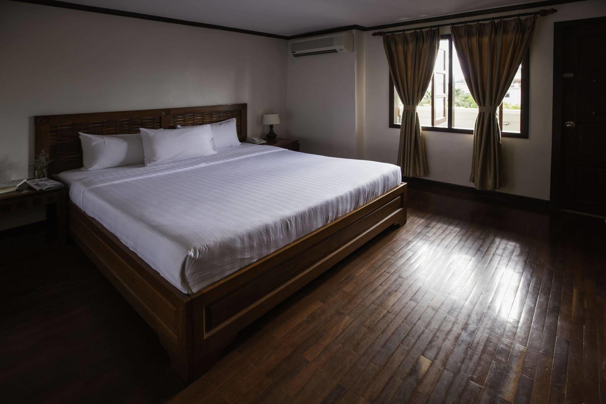 Lao Orchid Hotel Виентиане Екстериор снимка
