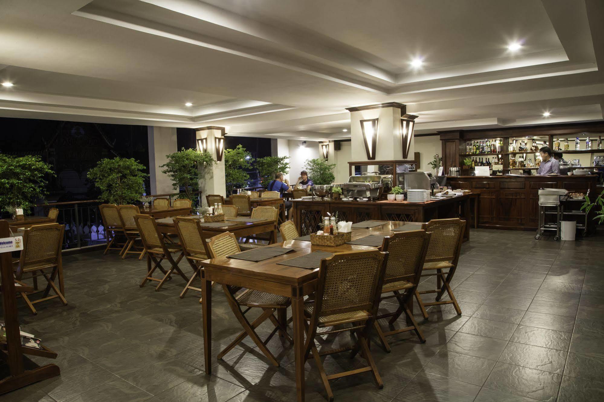 Lao Orchid Hotel Виентиане Екстериор снимка
